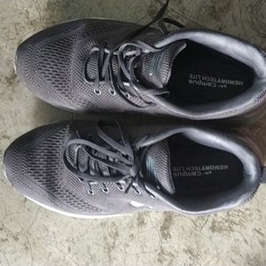 👟